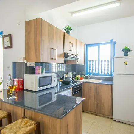 Aurora Apartament *